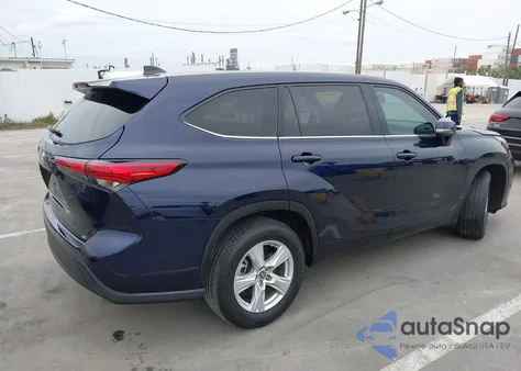 2022 Toyota Highlander Le z USA, uszkodzony, nr VIN 5TDZZRAH2NS550598